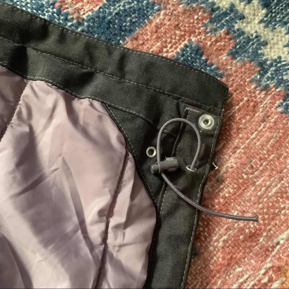 The North Face Women's Gray Hooded Jacket with Light Pink Lining - Picture 4 of 12